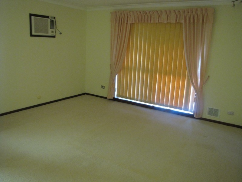 3 Truscan Close, Cooloongup WA 6168