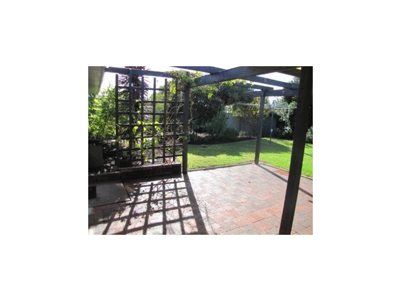 3 Truscan Close, Cooloongup WA 6168