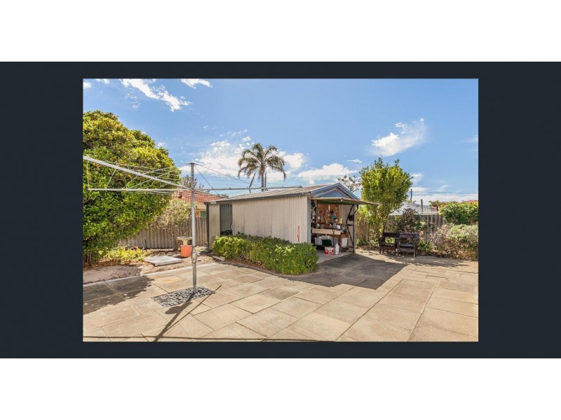 1 Hawkins Street, Rockingham WA 6168