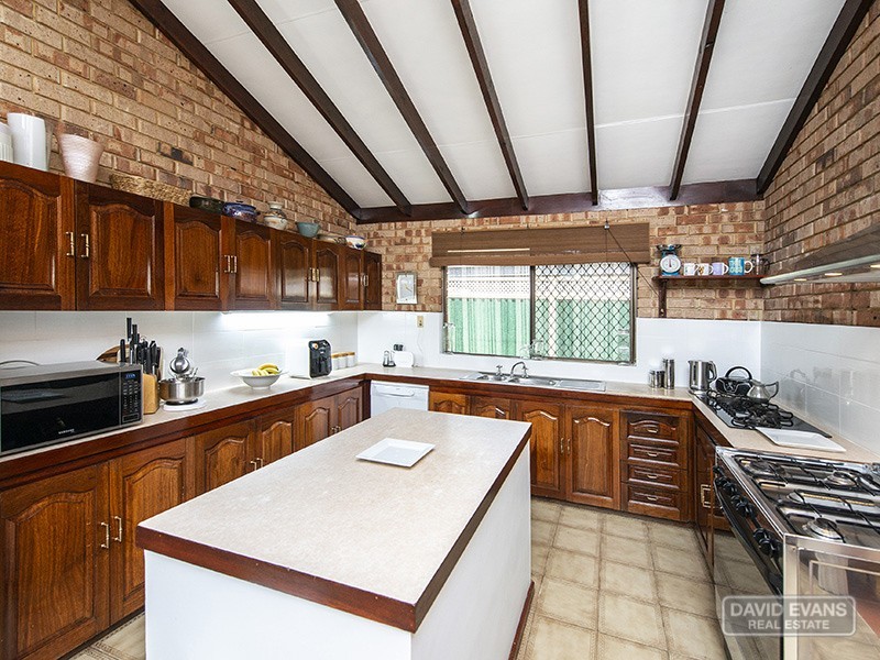 3 Lansby Court, Riverton WA 6148