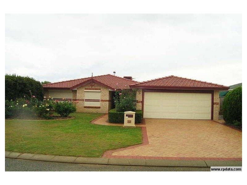 9 Rothesay Court, Cooloongup WA 6168