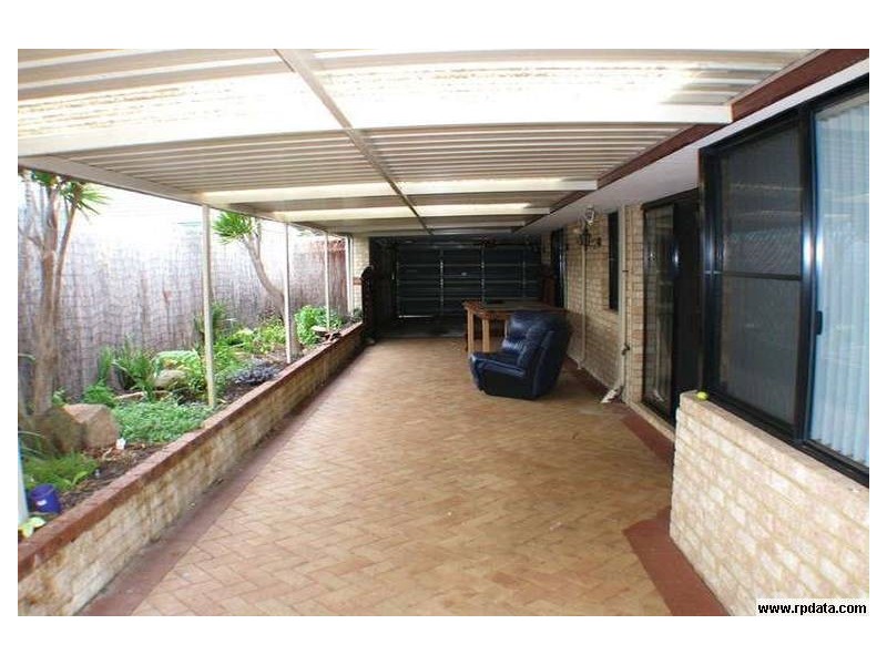 9 Rothesay Court, Cooloongup WA 6168