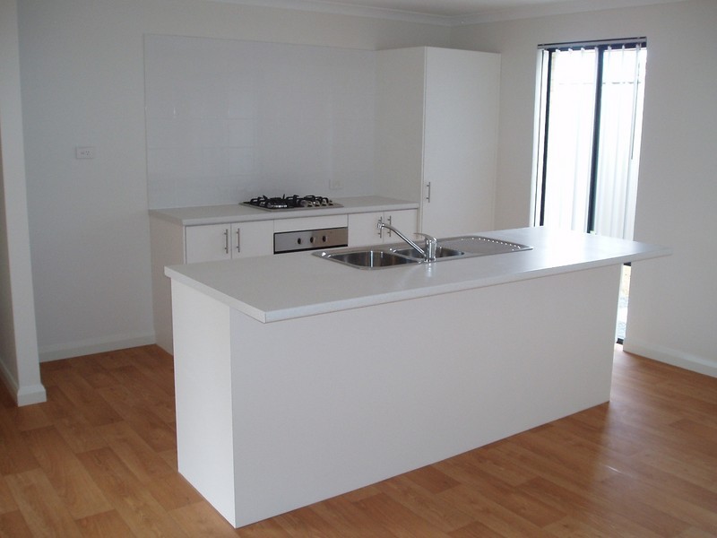 11 Pagham Crt, Wellard WA 6170