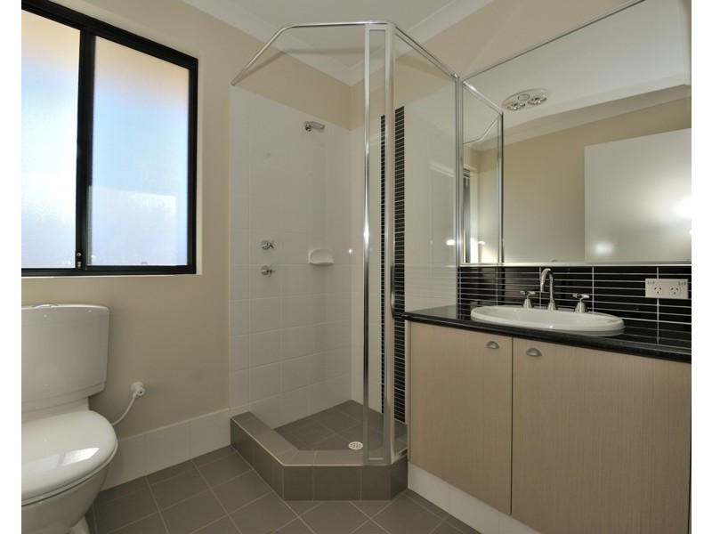 213D Willmott Drive, Waikiki WA 6169