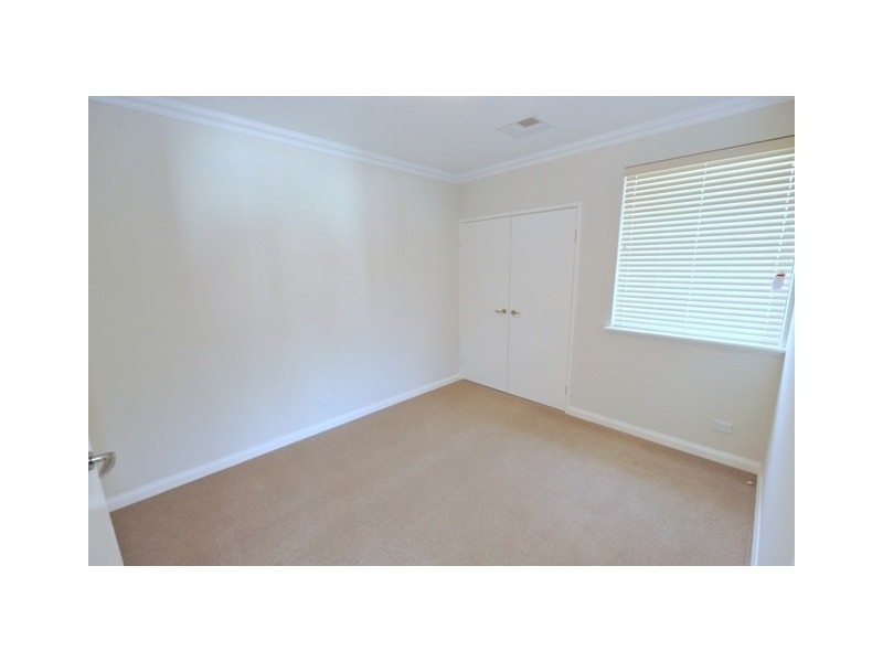 2/93 Kent Street, Rockingham WA 6168