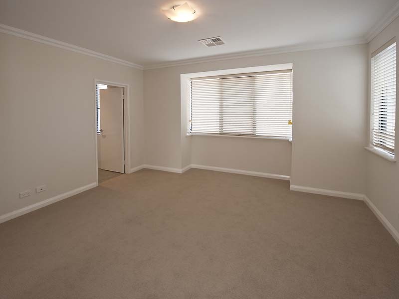 2/93 Kent Street, Rockingham WA 6168