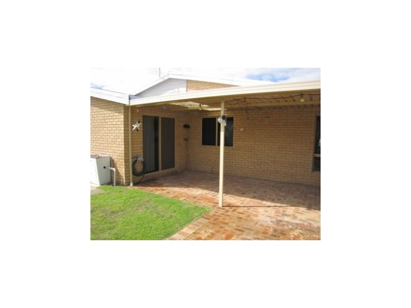 6 Porpoise Grove, Waikiki WA 6169