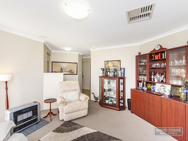 4 Fathom Ramble, Waikiki WA 6169