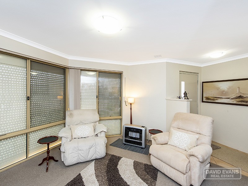 4 Fathom Ramble, Waikiki WA 6169