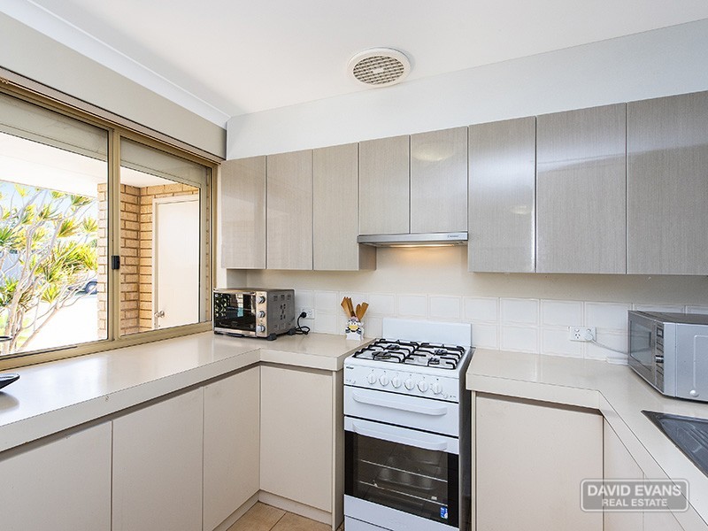 4 Fathom Ramble, Waikiki WA 6169