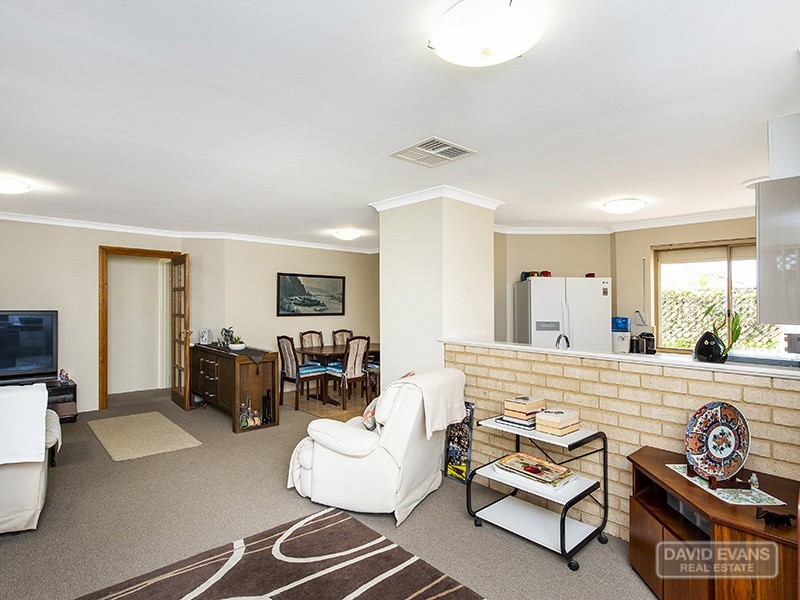 4 Fathom Ramble, Waikiki WA 6169