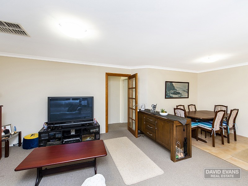 4 Fathom Ramble, Waikiki WA 6169