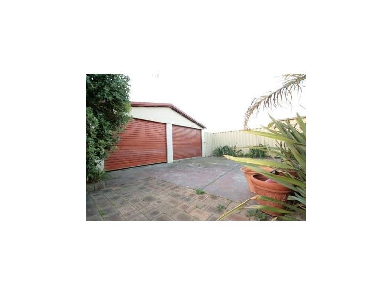 16 Wallsend Street, Safety Bay WA 6169