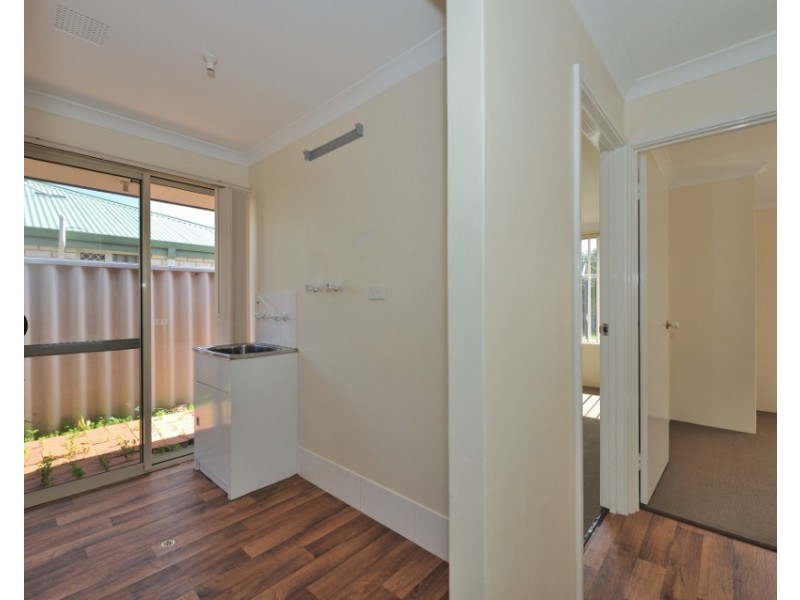 10 Zedora Loop, Port Kennedy WA 6172