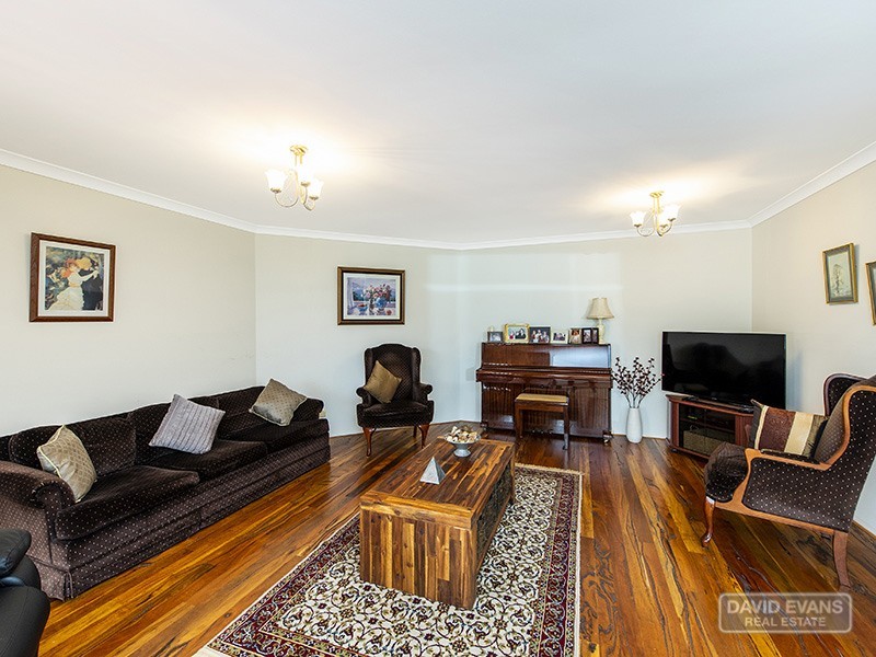 21 Fawdon Street, Safety Bay WA 6169