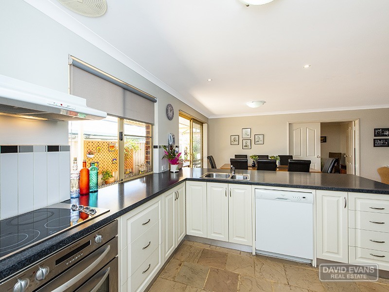 21 Fawdon Street, Safety Bay WA 6169