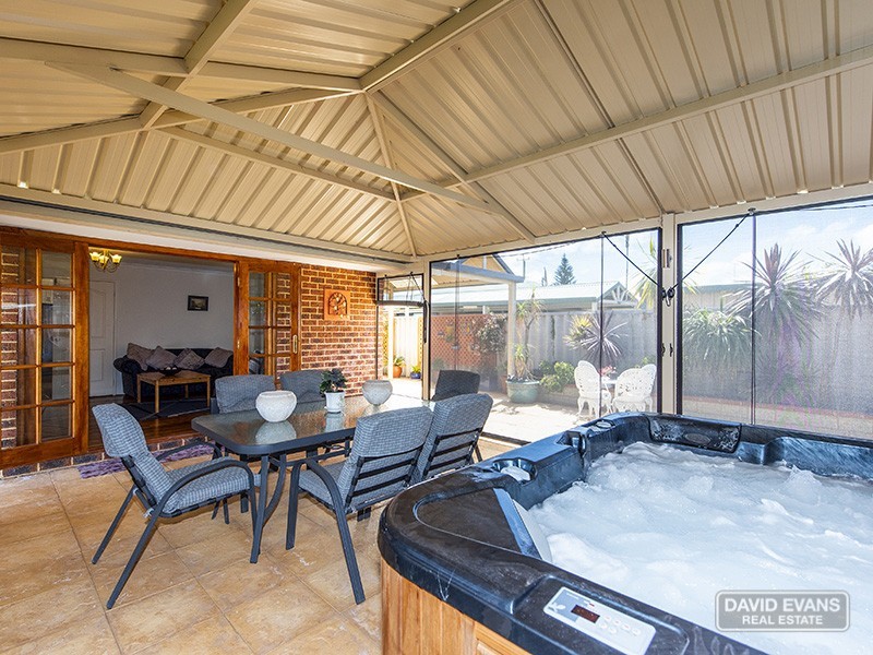 21 Fawdon Street, Safety Bay WA 6169