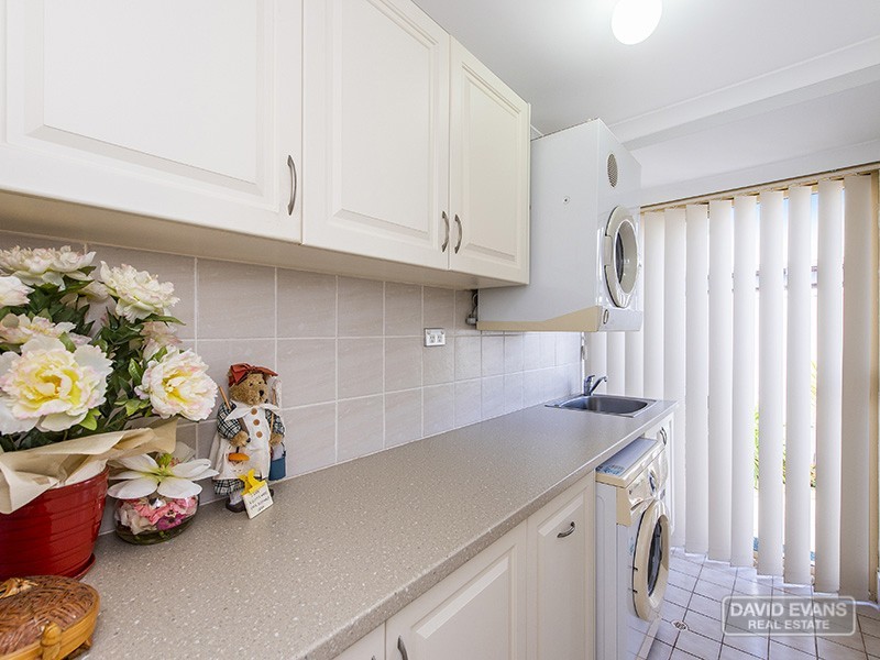 21 Fawdon Street, Safety Bay WA 6169