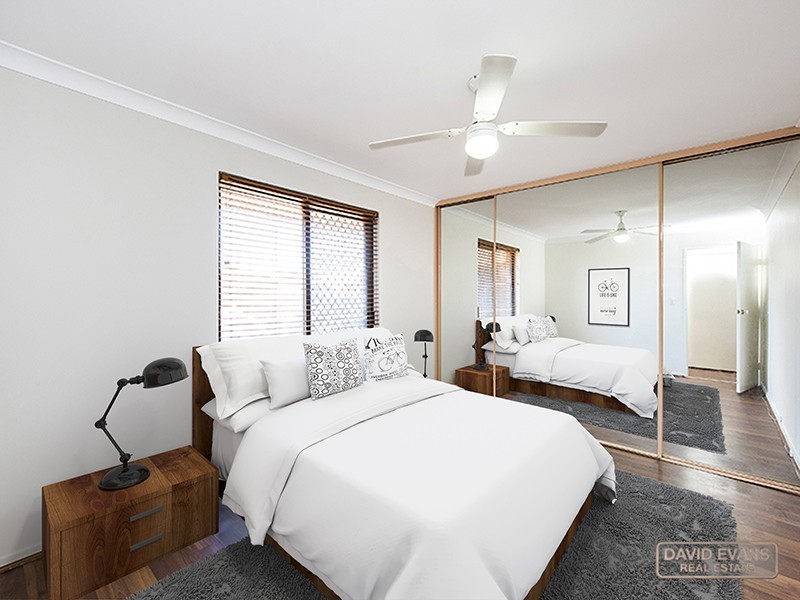 77 Council Avenue, Rockingham WA 6168