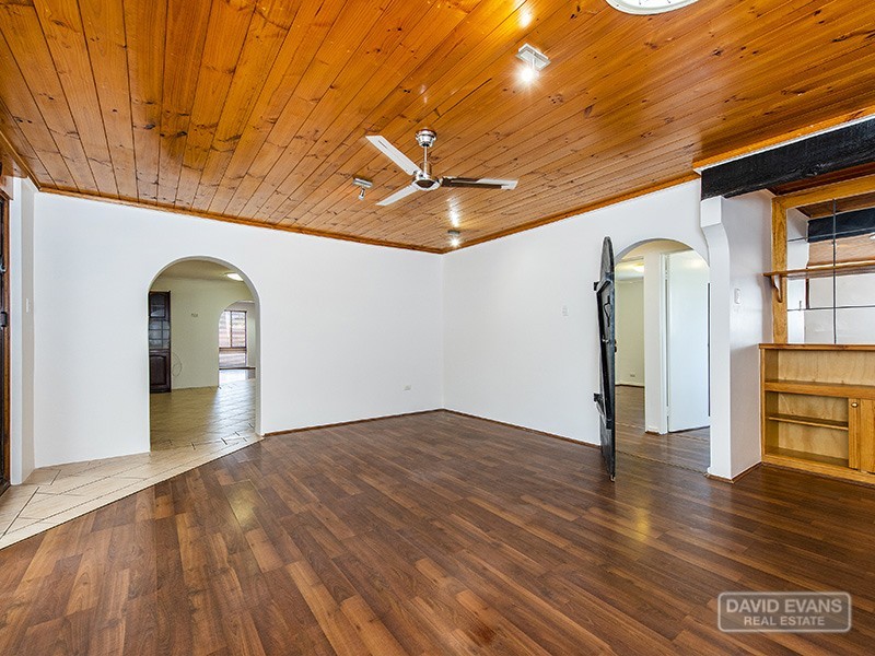 77 Council Avenue, Rockingham WA 6168