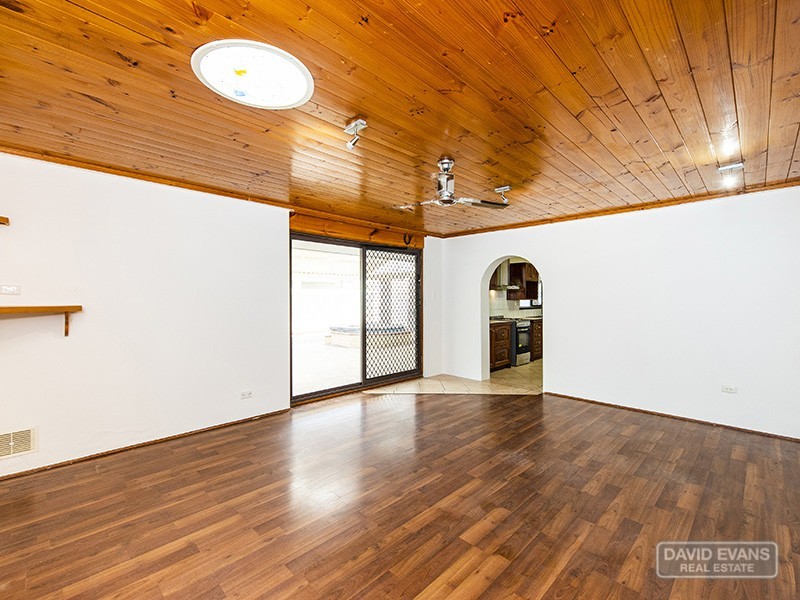 77 Council Avenue, Rockingham WA 6168