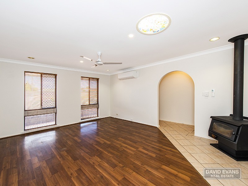 77 Council Avenue, Rockingham WA 6168