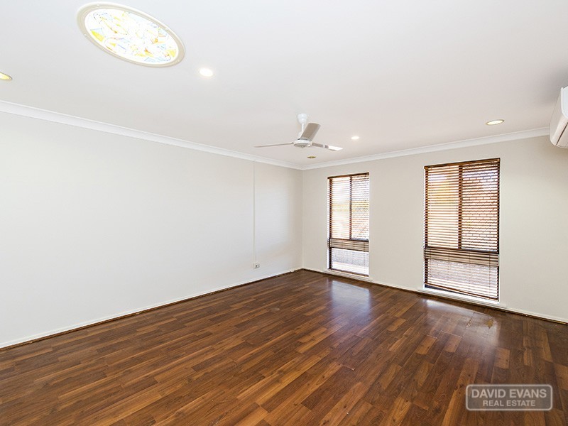 77 Council Avenue, Rockingham WA 6168