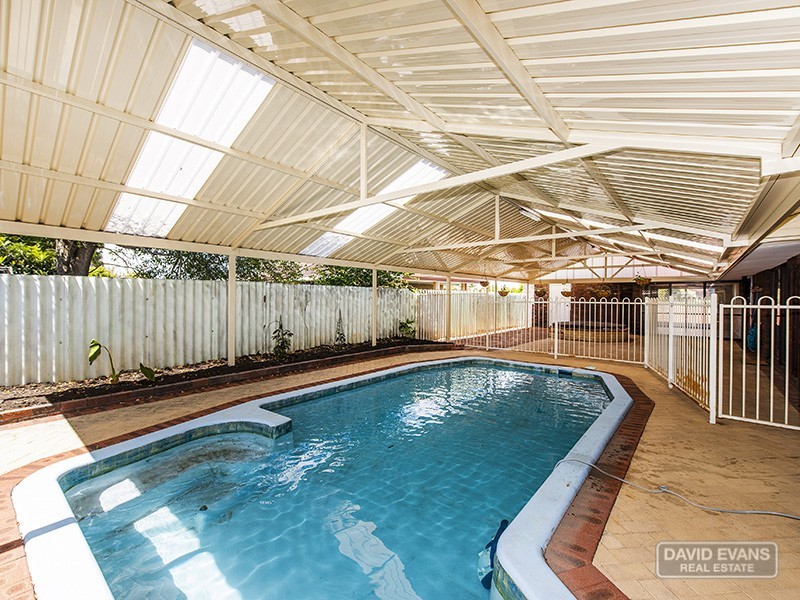 77 Council Avenue, Rockingham WA 6168