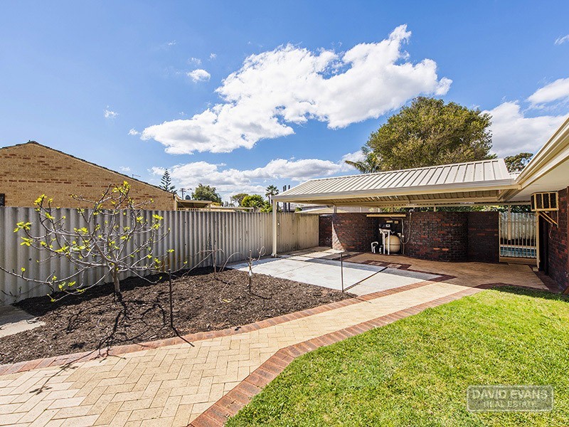 77 Council Avenue, Rockingham WA 6168
