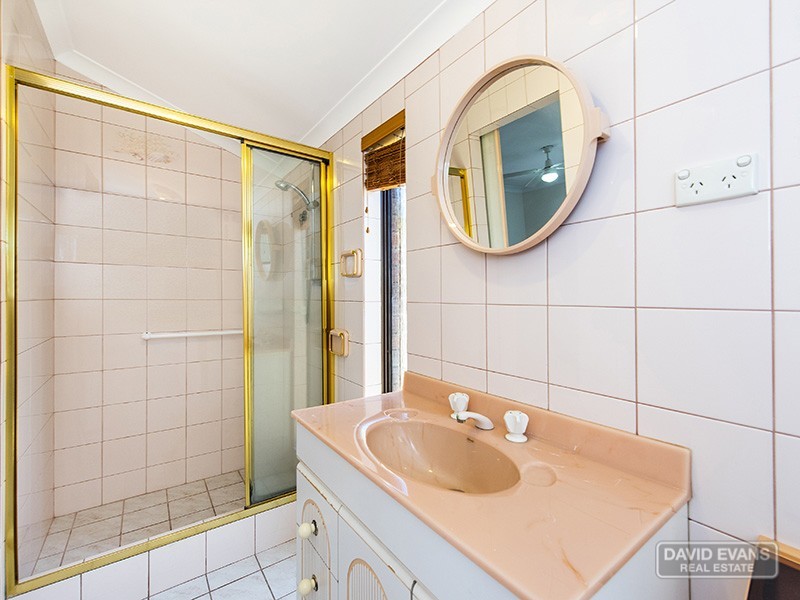 77 Council Avenue, Rockingham WA 6168