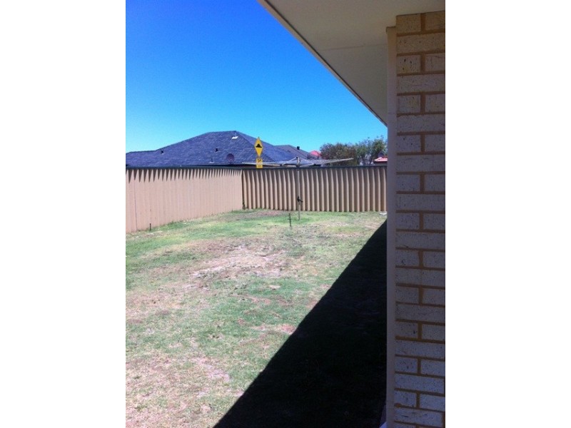 4 Carramup Circle, Port Kennedy WA 6172