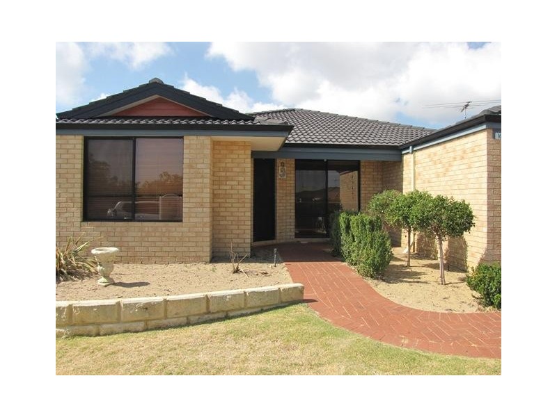 16 Pimento Circle, Port Kennedy WA 6172
