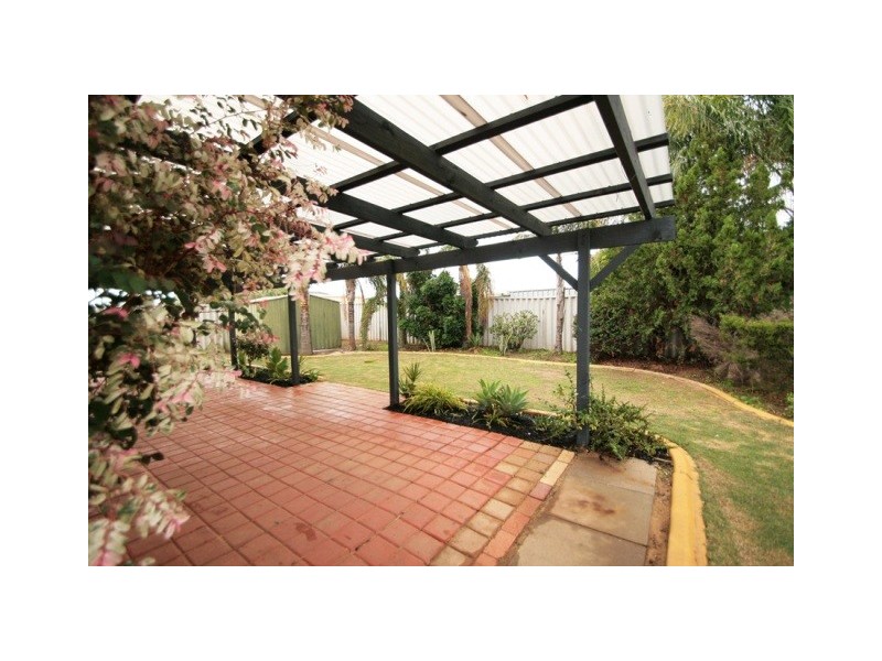 25 La Grange Drive, Meadow Springs WA 6210