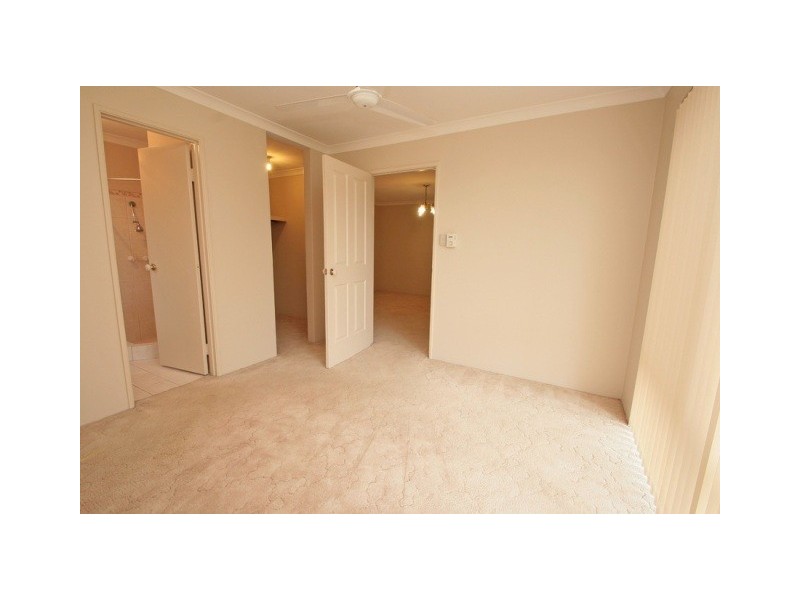 25 La Grange Drive, Meadow Springs WA 6210