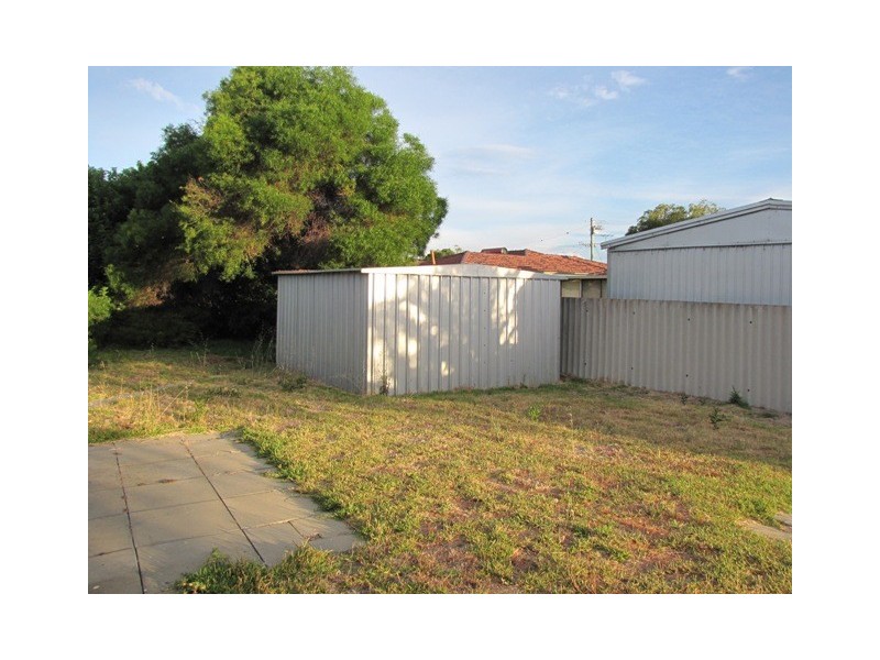 23 Tangaroa Close, Cooloongup WA 6168