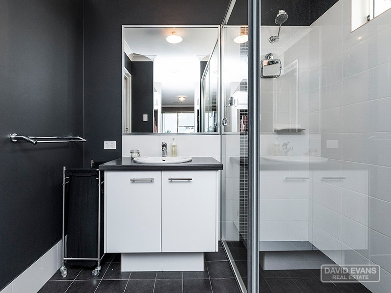 124 Sapphire Chase, Wellard WA 6170