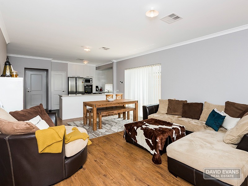 124 Sapphire Chase, Wellard WA 6170