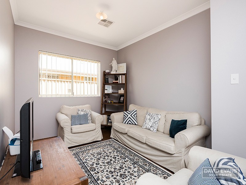 124 Sapphire Chase, Wellard WA 6170