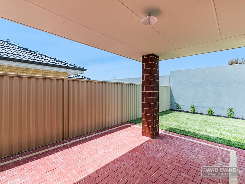 124 Sapphire Chase, Wellard WA 6170