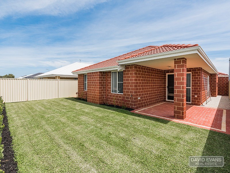 124 Sapphire Chase, Wellard WA 6170