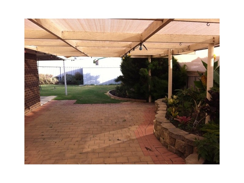 78 Gnangara Drive, Waikiki WA 6169