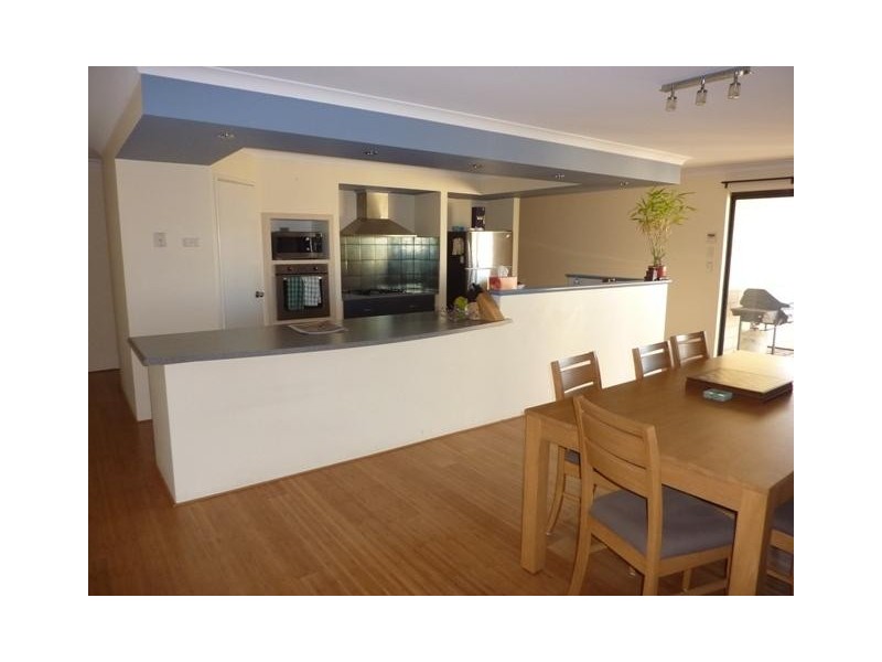 1 Edgbaston Crescent, Port Kennedy WA 6172