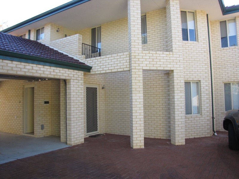 3/26 Thorpe Street, Rockingham WA 6168