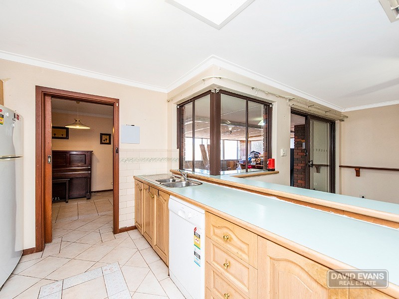 16 Adina Way, Rockingham WA 6168