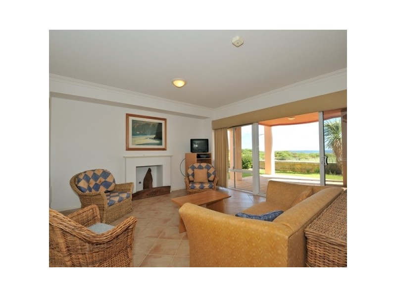 10 Wave Cove, Port Kennedy WA 6172