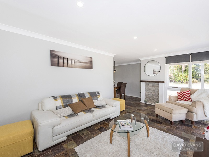 2 Merilup Court, Hillman WA 6168
