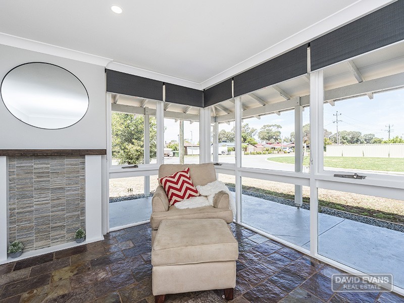 2 Merilup Court, Hillman WA 6168