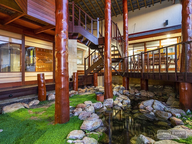 18 Pembroke Court, Warnbro WA 6169