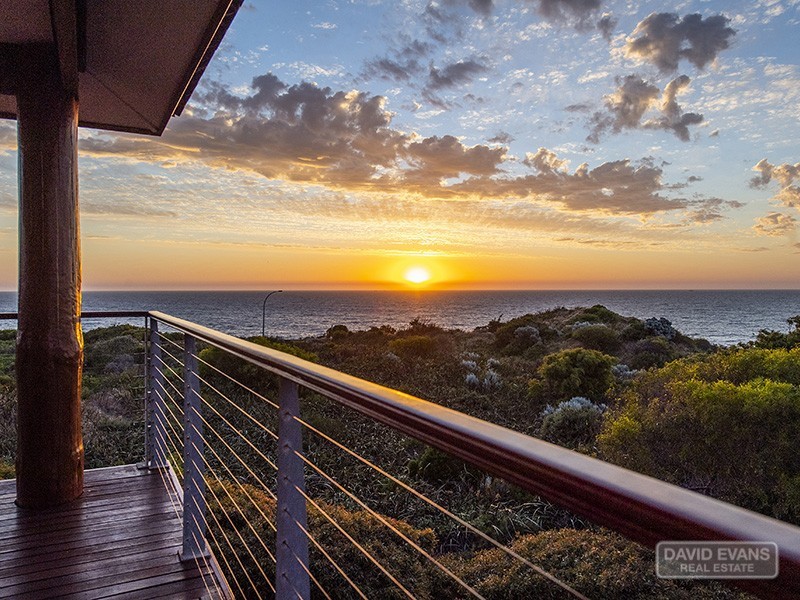 18 Pembroke Court, Warnbro WA 6169