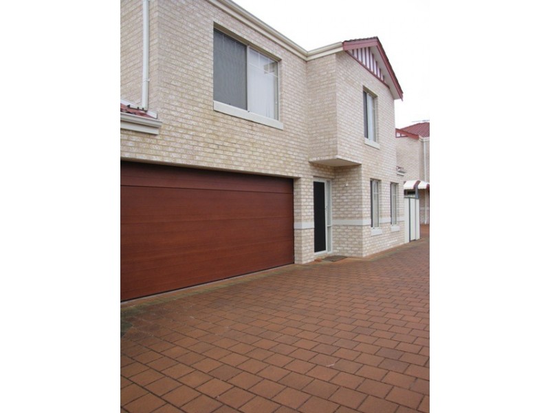 2/121 Kent Street, Rockingham WA 6168